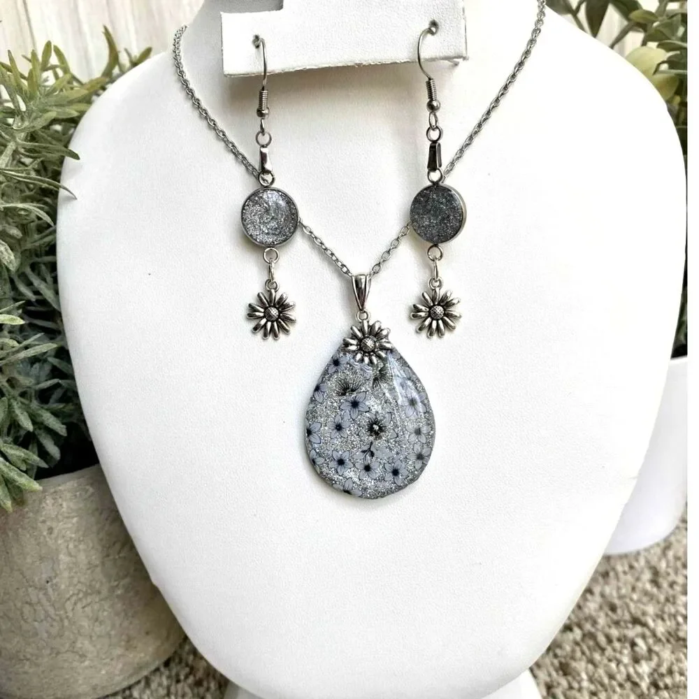 Handmade Resin Silver Glitter Floral Teardrop Necklace & Earring Set